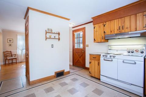 96 Roy St, Springfield, MA 01104 photo 13