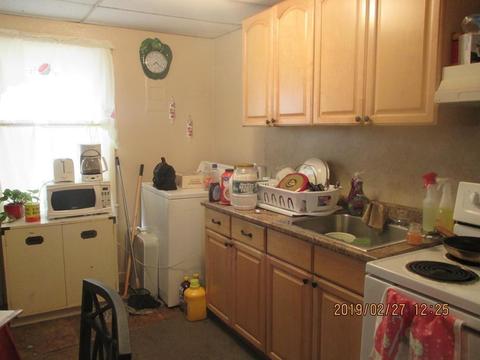 18 Putnam Cir, Springfield, MA 01104 photo 4
