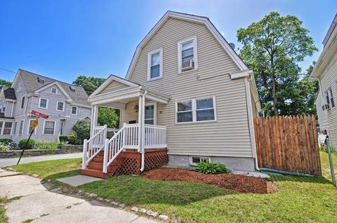 72 School St, Saugus, MA 01906 photo 1