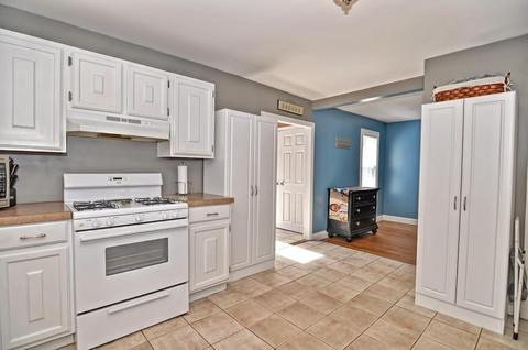 72 School St, Saugus, MA 01906 photo 11