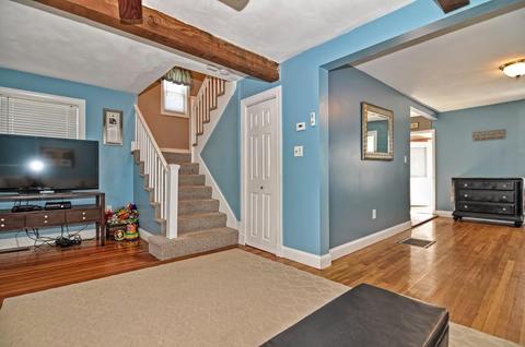 72 School St, Saugus, MA 01906 photo 5