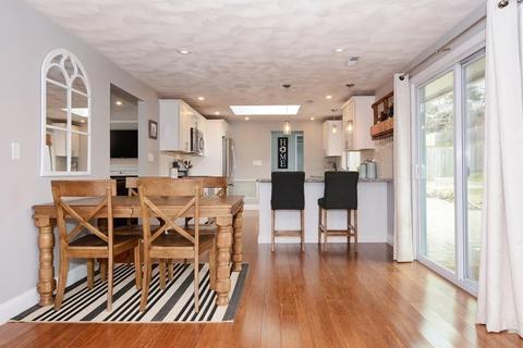 9 Tulane Rd, Danvers, MA 01923 photo 13