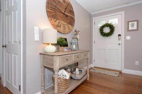 9 Tulane Rd, Danvers, MA 01923 photo 2