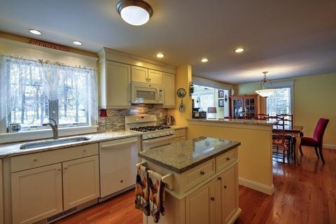 277 Pheasant Hill Cir, Barnstable, MA 02635 photo 11