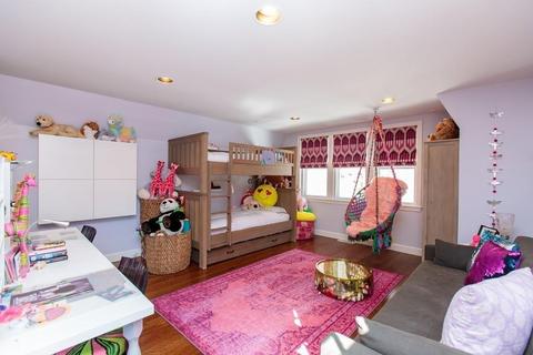 102 Abbott Rd, Wellesley, MA 02481 photo 17