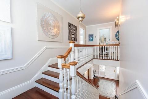 102 Abbott Rd, Wellesley, MA 02481 photo 15