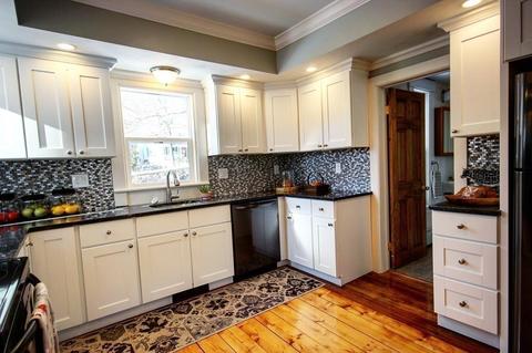 124 Vine St, Reading, MA 01867 photo 8