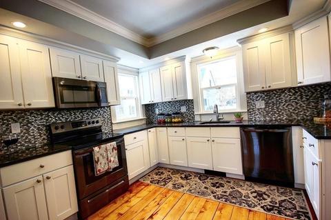 124 Vine St, Reading, MA 01867 photo 4