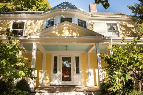 21 Clark Rd, Brookline, MA 02445 photo 1