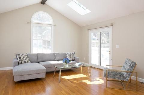 18 Rolling Ln, Needham, MA 02492 photo 3