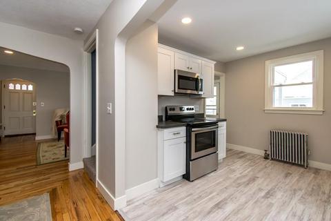 53 Saint Anthony St, Chicopee, MA 01013 photo 7
