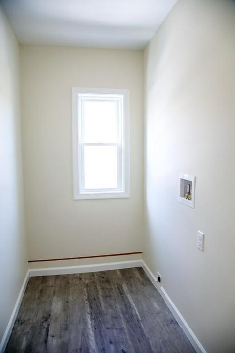 25 John St, Chicopee, MA 01013 photo 7