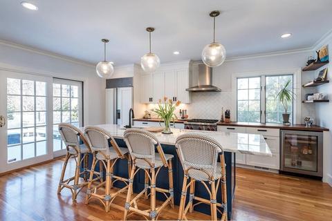 411 Clinton Rd, Brookline, MA 02445 photo 8