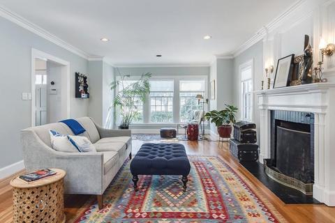 411 Clinton Rd, Brookline, MA 02445 photo 4