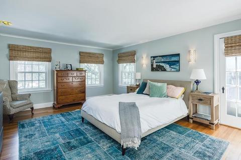 411 Clinton Rd, Brookline, MA 02445 photo 10