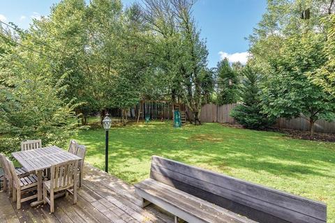 411 Clinton Rd, Brookline, MA 02445 photo 18
