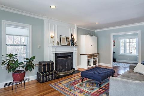 411 Clinton Rd, Brookline, MA 02445 photo 5