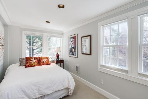 411 Clinton Rd, Brookline, MA 02445 photo 14