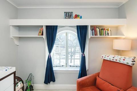 411 Clinton Rd, Brookline, MA 02445 photo 16