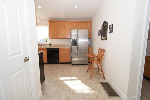 5 Brianna Dr, Webster, MA 01570 photo 2