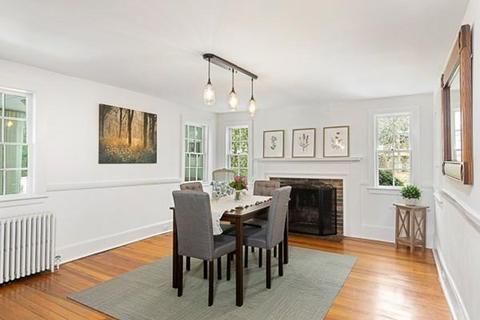 1041 High St, Dedham, MA 02026 photo 9