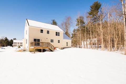 2 Trophy Ave, Townsend, MA 01469 photo 2