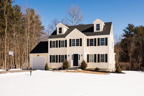 2 Trophy Ave, Townsend, MA 01469 photo 1