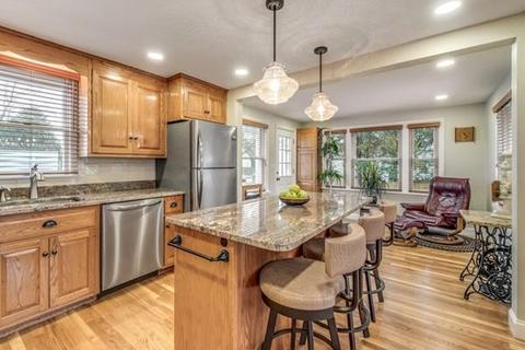 21 Alpena Ave, Dedham, MA 02026 photo 8
