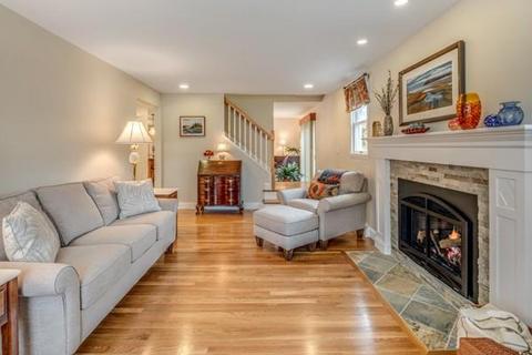 21 Alpena Ave, Dedham, MA 02026 photo 3
