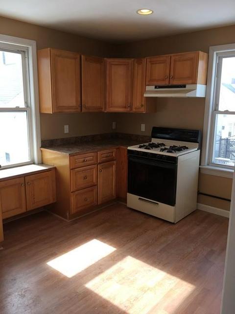 86 Hanover St, Fall River, MA 02720 photo 12