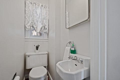 9 Spring St, Wakefield, MA 01880 photo 10
