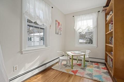 9 Spring St, Wakefield, MA 01880 photo 4