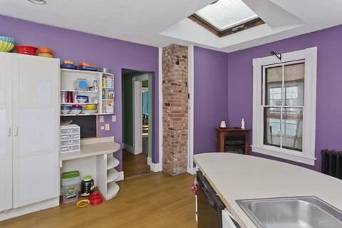 172 Thompson St, Springfield, MA 01109 photo 18