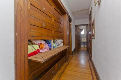 172 Thompson St, Springfield, MA 01109 photo 21