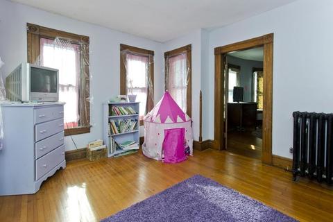 172 Thompson St, Springfield, MA 01109 photo 23