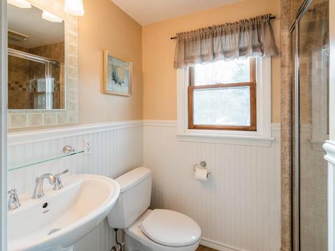16 Willowbrook Dr, Framingham, MA 01702 photo 17