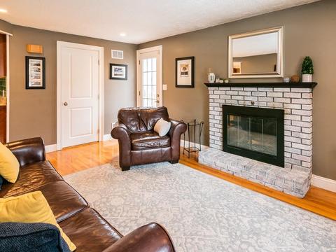 16 Willowbrook Dr, Framingham, MA 01702 photo 10