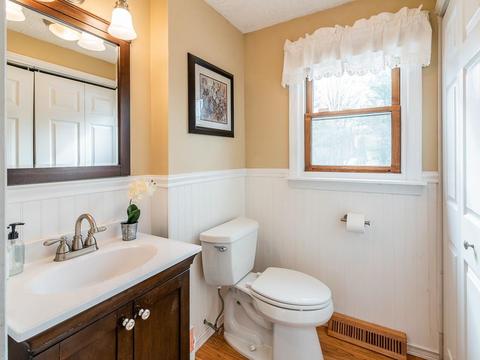 16 Willowbrook Dr, Framingham, MA 01702 photo 11