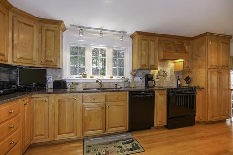 156 Walpole St, Dover, MA 02030 photo 5