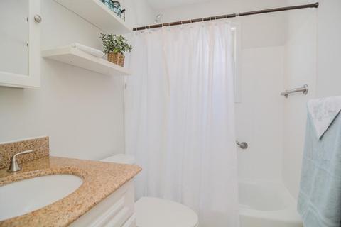 6 Venice St #E3, Danvers, MA 01923 photo 14