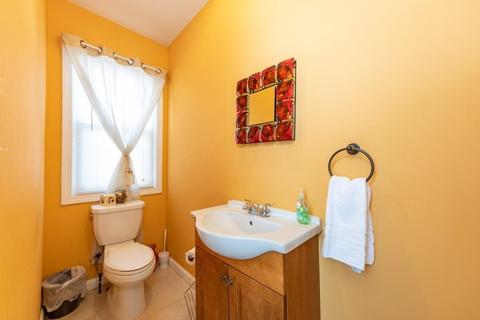 27 Commonwealth Ave, Dedham, MA 02026 photo 9