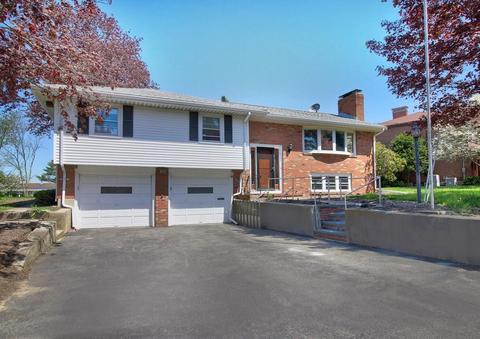 247 Needham St, Dedham, MA 02026 photo 1