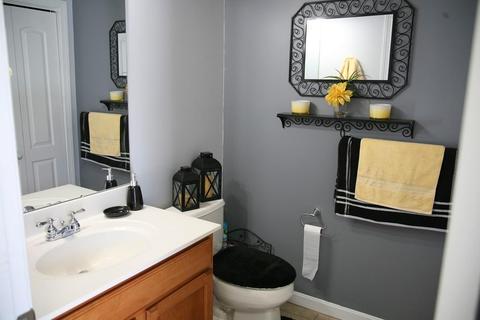 276 Arnold Ave, Springfield, MA 01119 photo 10