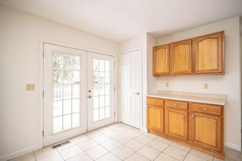290 Page Blvd, Springfield, MA 01104 photo 8