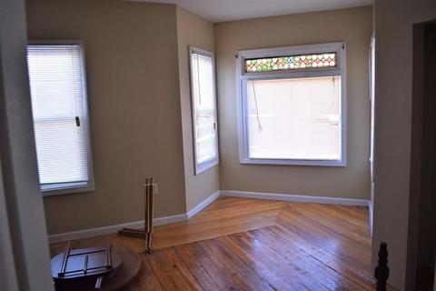 32 Allen St, Springfield, MA 01108 photo 8