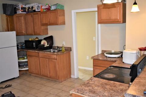 32 Allen St, Springfield, MA 01108 photo 7