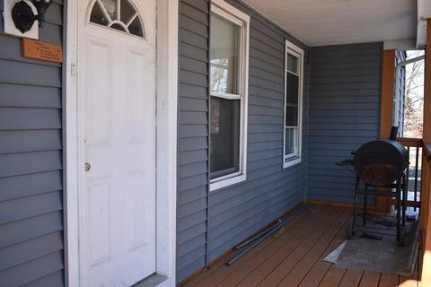 32 Allen St, Springfield, MA 01108 photo 3