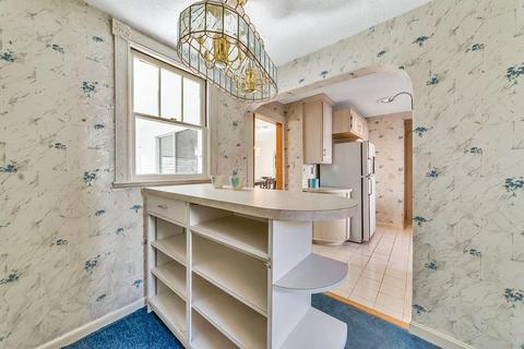 35 Perkins, Springfield, MA 01118 photo 16