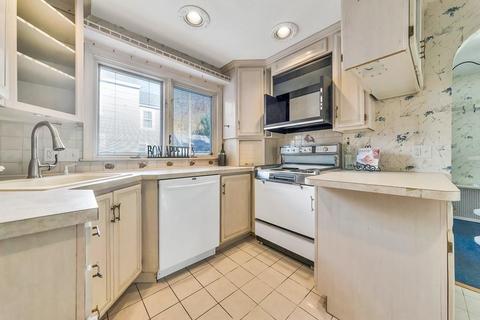 35 Perkins, Springfield, MA 01118 photo 9