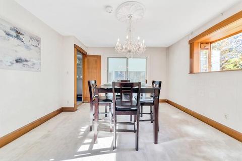 35 Perkins, Springfield, MA 01118 photo 6